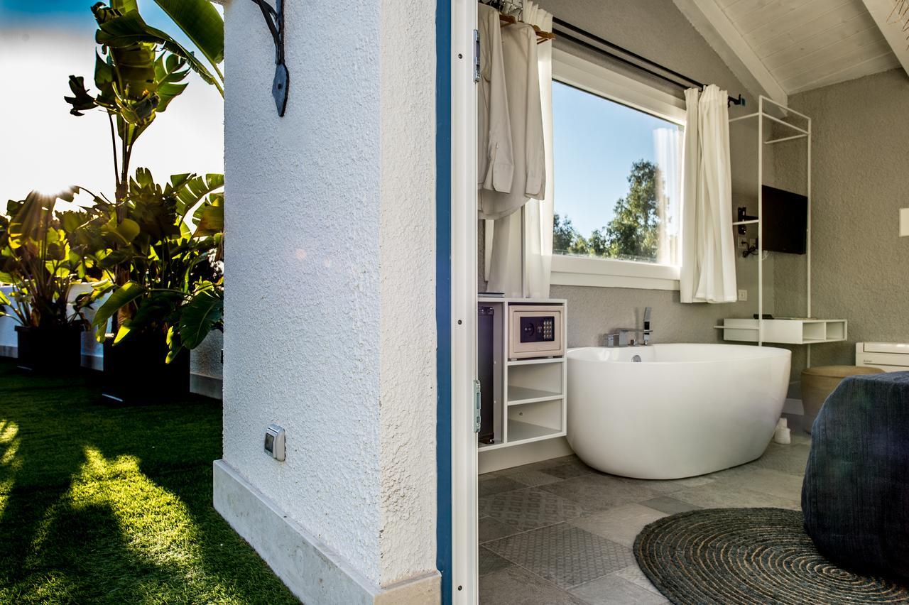 Boutique Hotel Capo Blu Santa Margherita di Pula Exterior foto